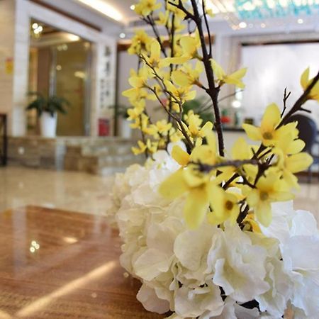 Asian Star Hotel Zhuhai Bagian luar foto