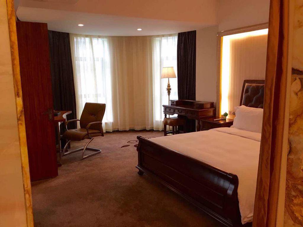 Asian Star Hotel Zhuhai Bagian luar foto