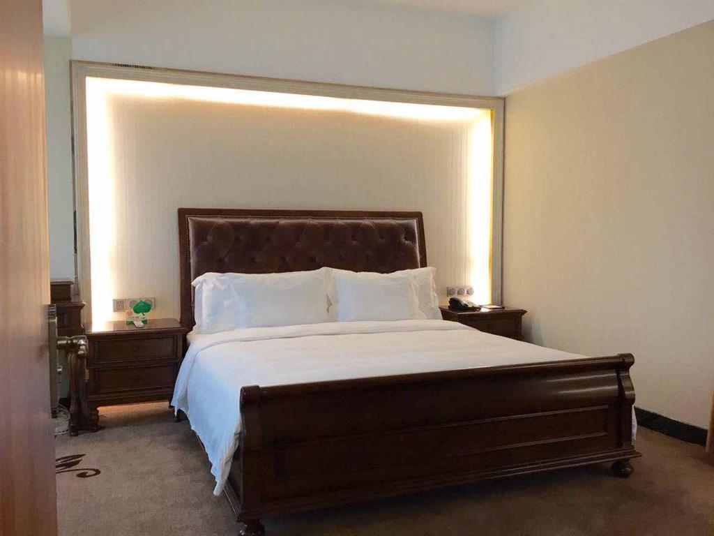 Asian Star Hotel Zhuhai Bagian luar foto
