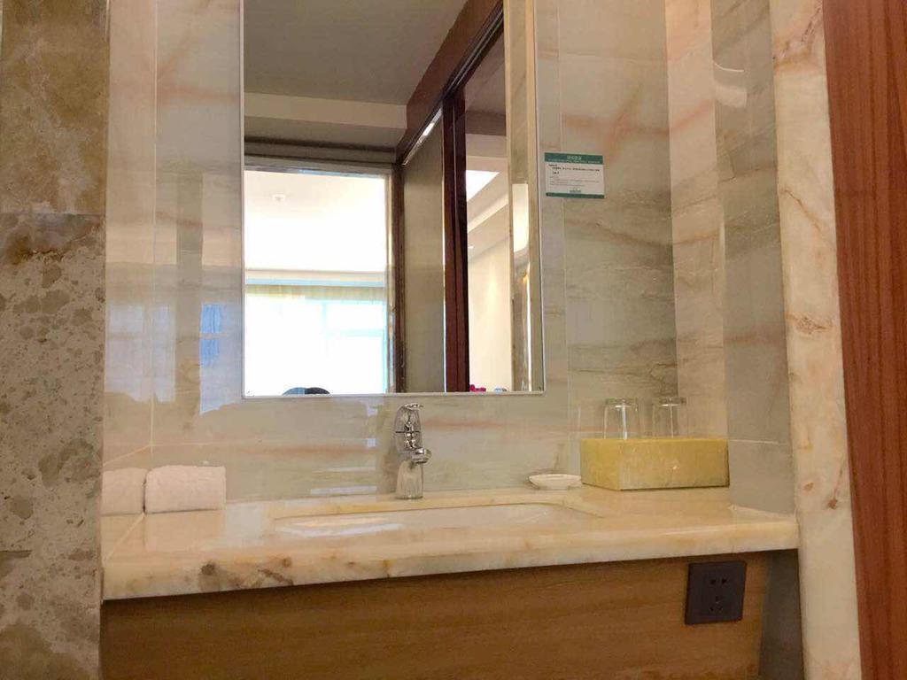 Asian Star Hotel Zhuhai Bagian luar foto