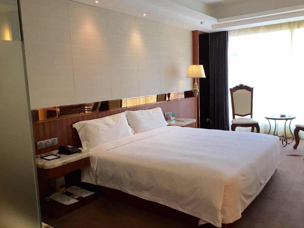 Asian Star Hotel Zhuhai Bagian luar foto