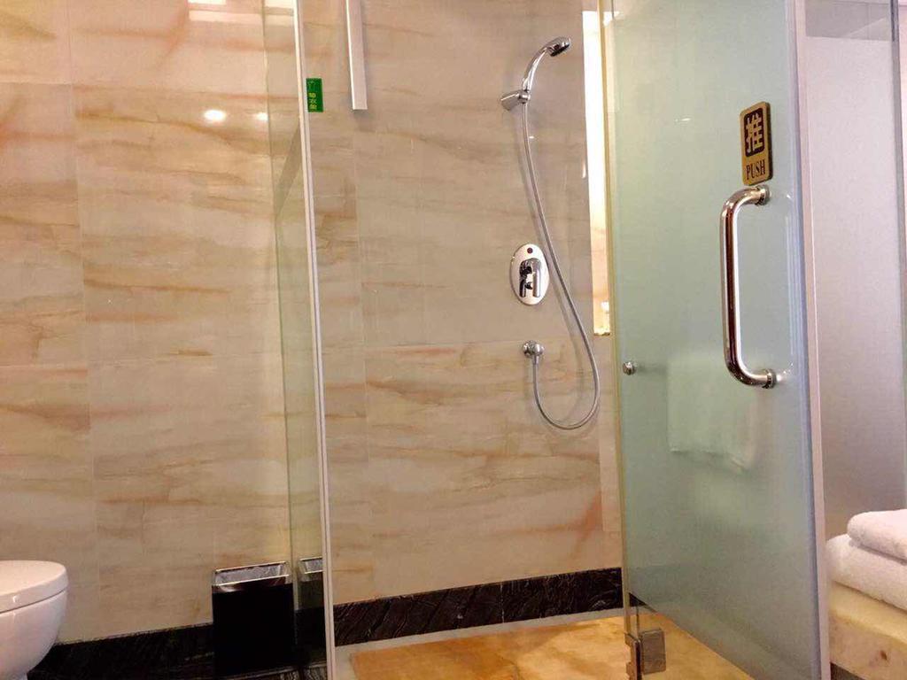 Asian Star Hotel Zhuhai Bagian luar foto
