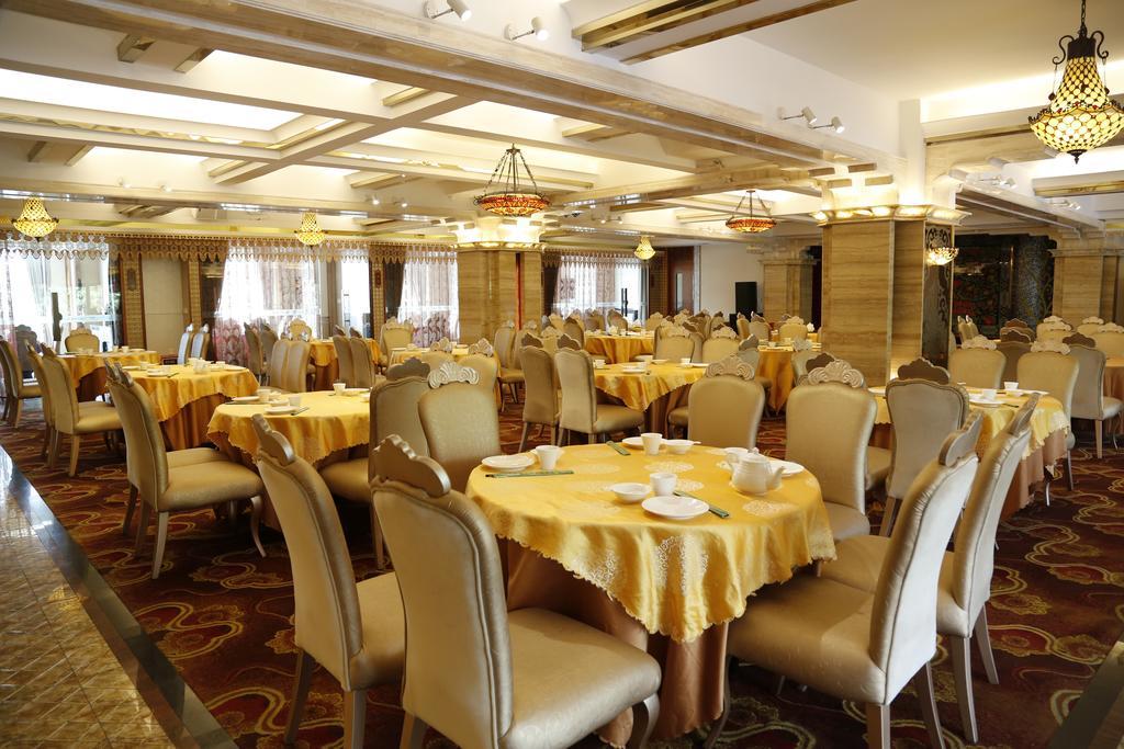 Asian Star Hotel Zhuhai Bagian luar foto